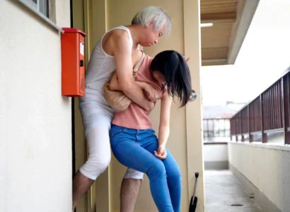Cưỡng bức trong đêm động phòng: Vợ trẻ khóc cạn nước mắt