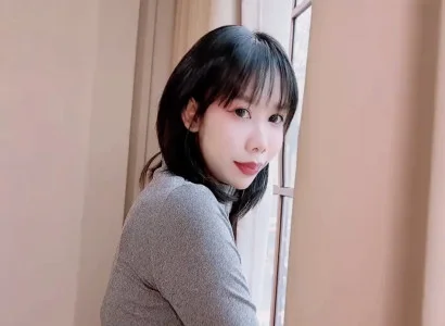 Cô em xinh đi thuê trọ, chủ nhà thấy lon mup là địt luôn không chần chừ
