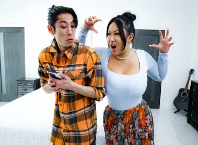 Mẹ kê xàm trò, con trai trực tiếp đưa hàng múp lên đỉnh